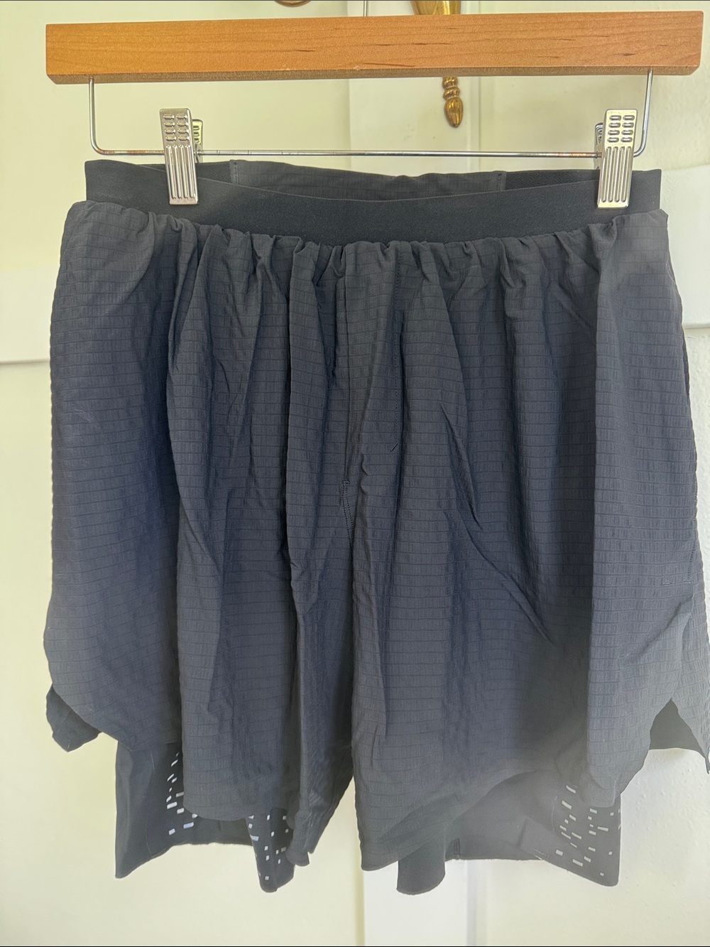 Lululemon lemon shorts with liner